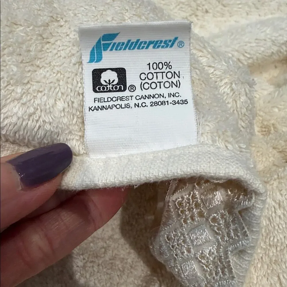 Vintage Fieldcrest Cream Satin Embroidered Detail Bath Towel & Hand Towel Set